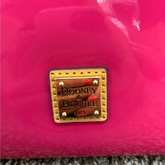 Dooney and Bourke Allison crossbody purse - Picture 2 of 4